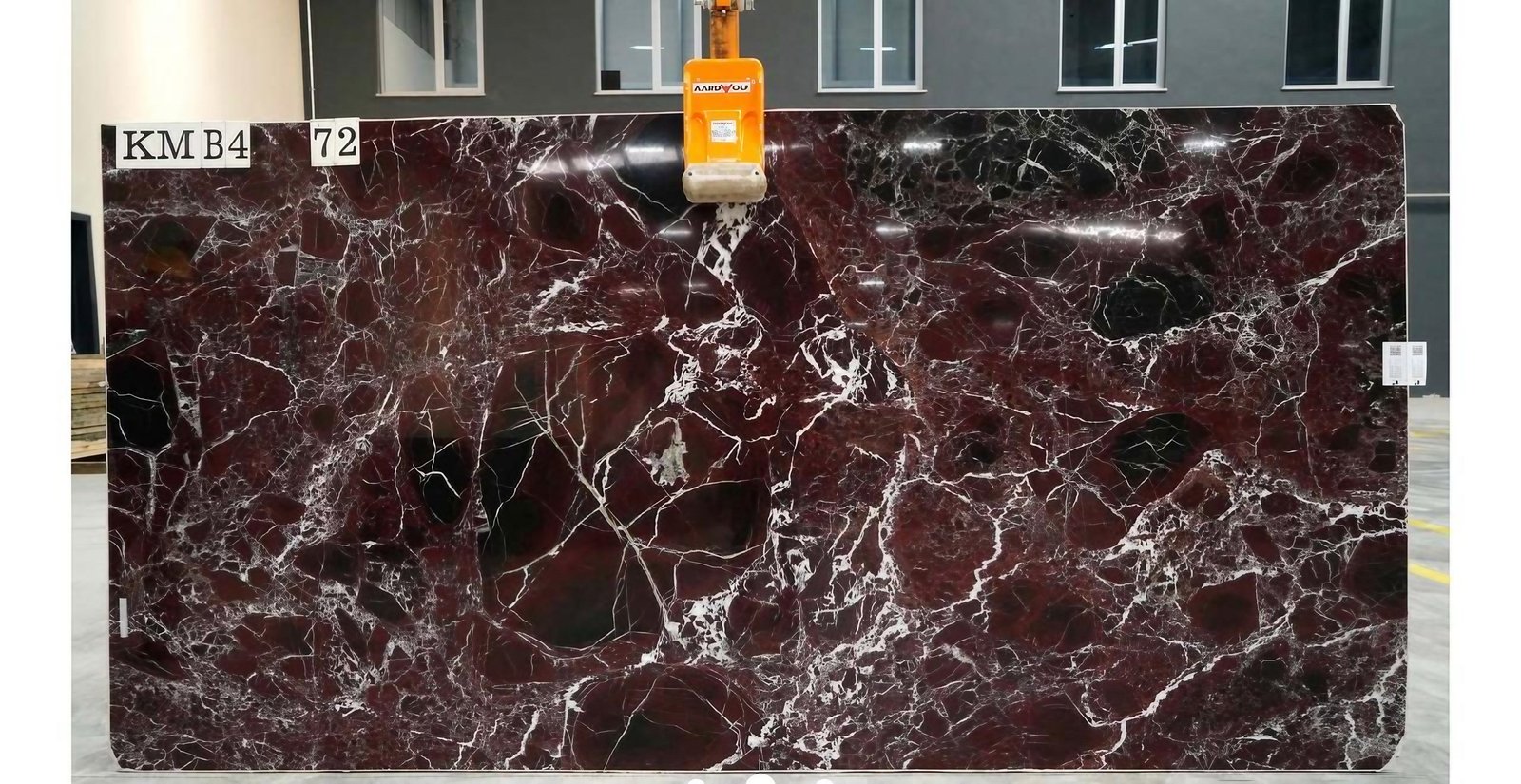 Rosso Levanto, marbre rouge bordeaux, photo 2 sur 2